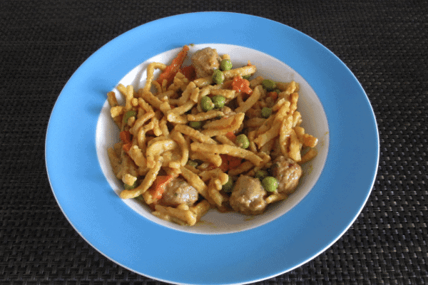 Maggi fix Spätzle-Topf mit Hackbällchen