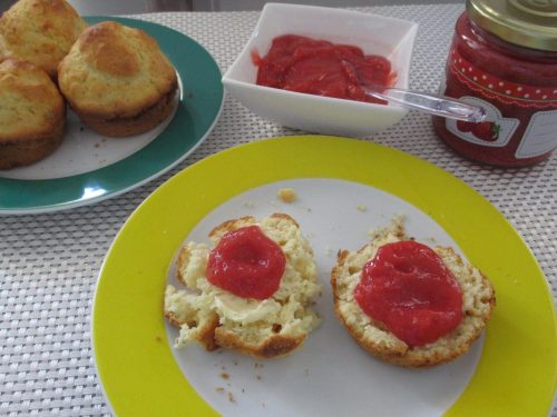 Erdbeermarmelade mit weißer Schokolade