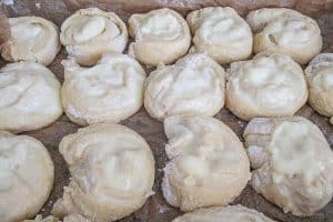 Puddingschnecken - schnell und einfach gebacken, Grundteig ist Hefeteig und gefüllt sind die Schecken mit Vanillepudding