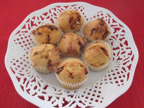 Muffins mit Erdnüssen und Snickers