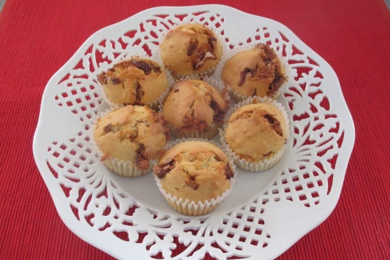 Muffins mit Erdnüssen und Snickers