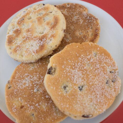 Welsh Cookies and Welsh Cakes - Walisische Kekse nach Originalrezept - Stück für Stück Anleitung für Kekse - Einfaches Backrezept in der Pfanne - Schnell und einfach gemachte Kekse