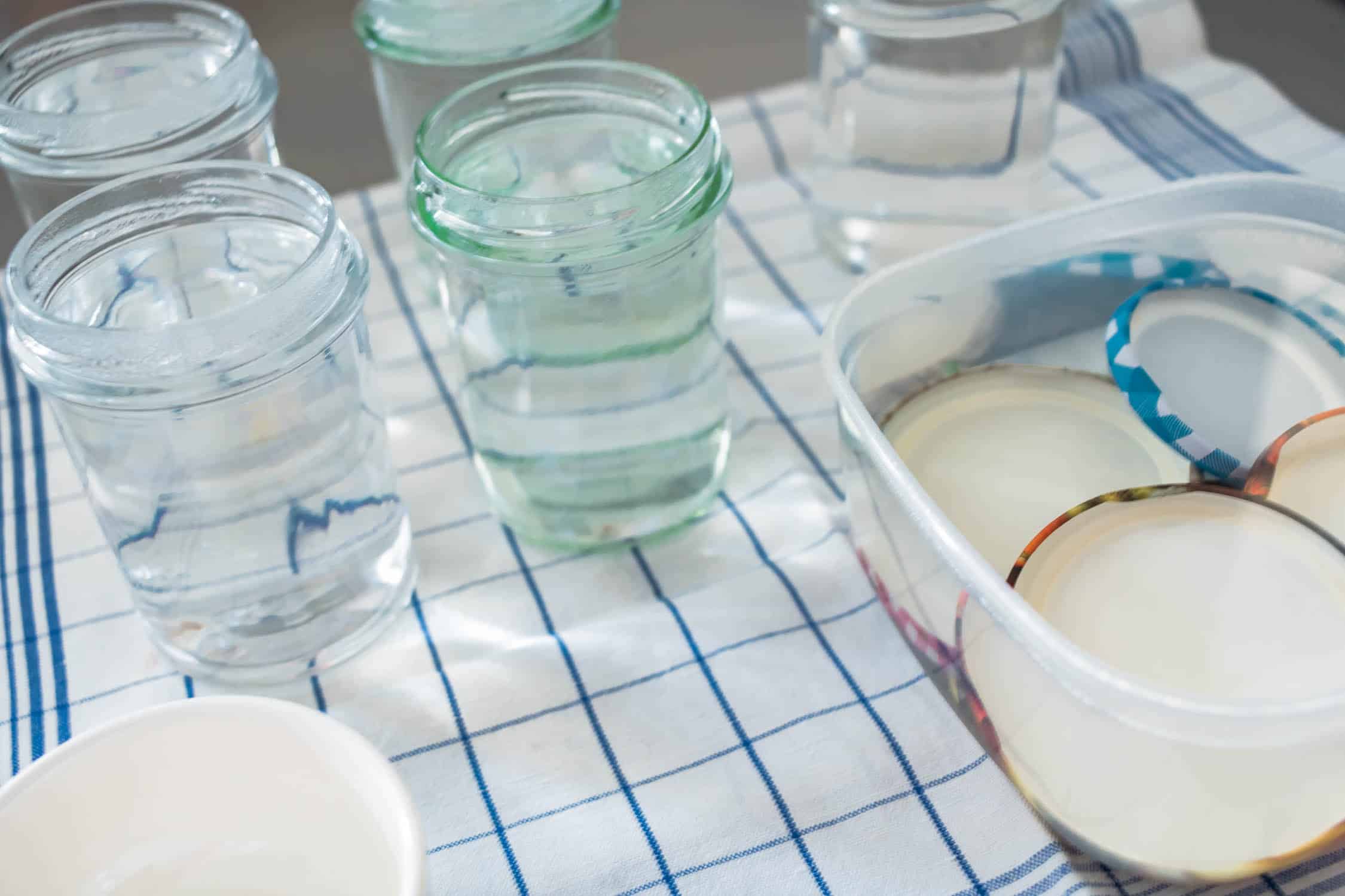 Pflaumenmarmelade mit Honig und ZImt ist ganz einfach selber zu kochen. Die Pflaumen oder Zwetschgen sind aus biologischem Anbau