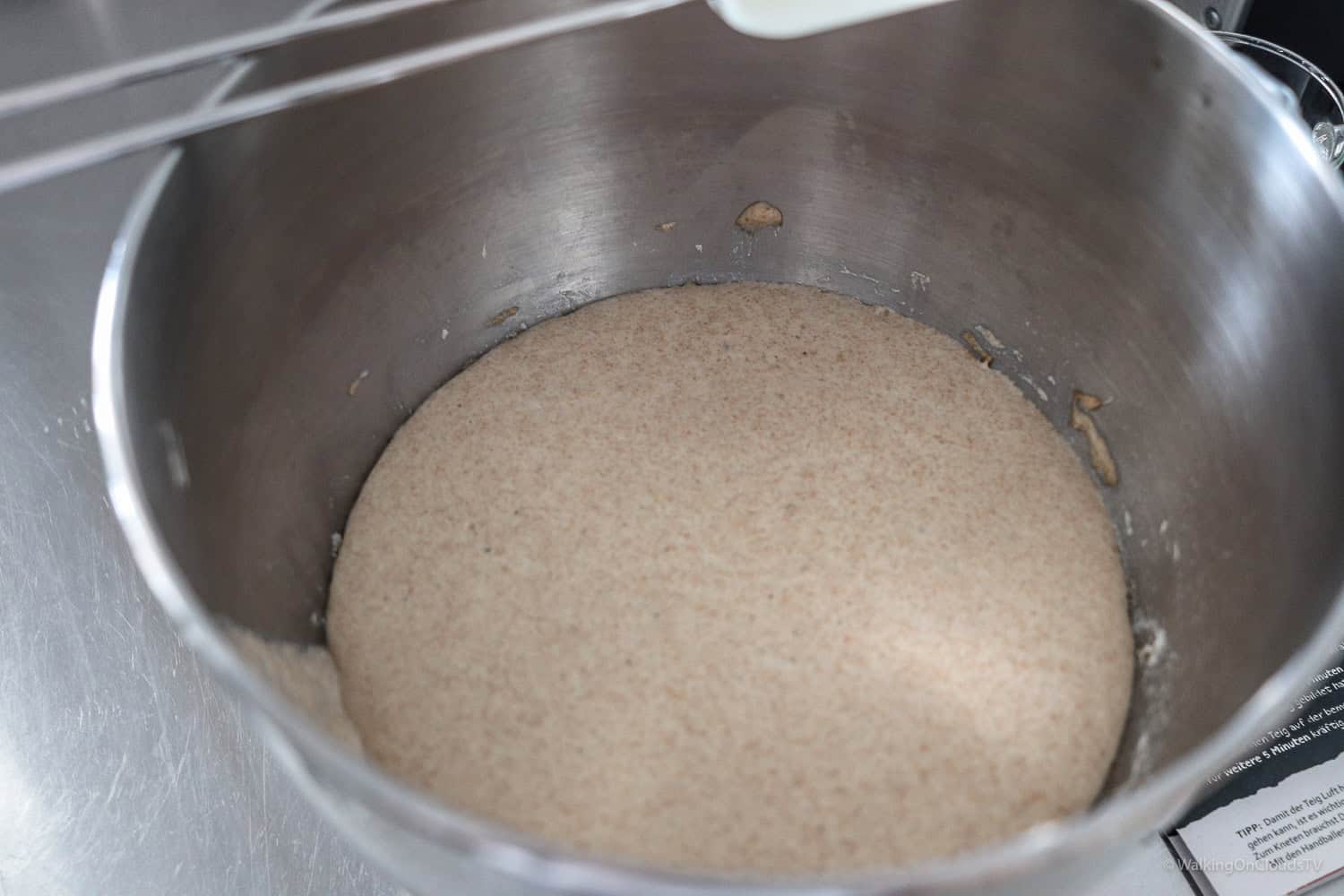 Brot selber backen mit den Brotbackmischungen von Brotliebling ist ganz einfach. Alle Zutaten sind Bio, ohne Zusatzstoffe