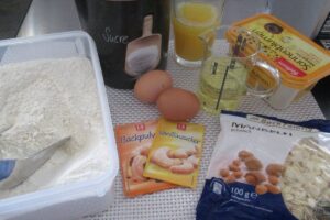 Mandelkuchen einfacher Blechkuchen mit Mandeln - schnell selbst gebacken